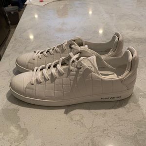Authentic Louis Vuitton shoes / sneakers